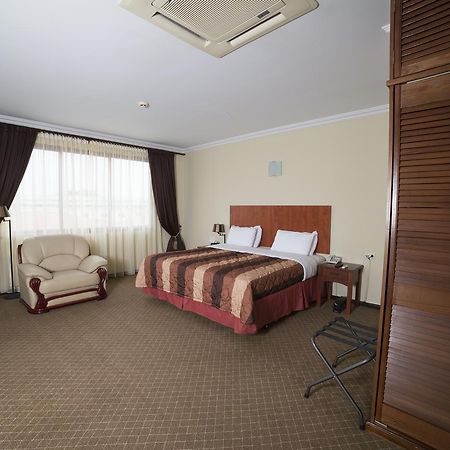 Hotel Elegance Nv Парамарибо Экстерьер фото